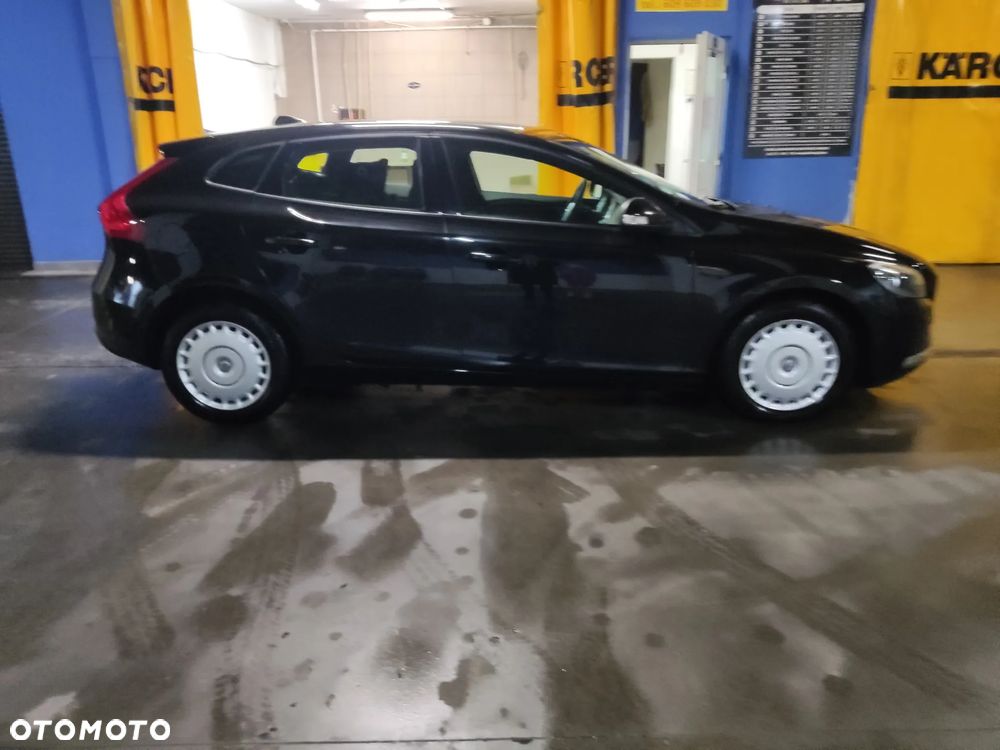Volvo V40 - 13