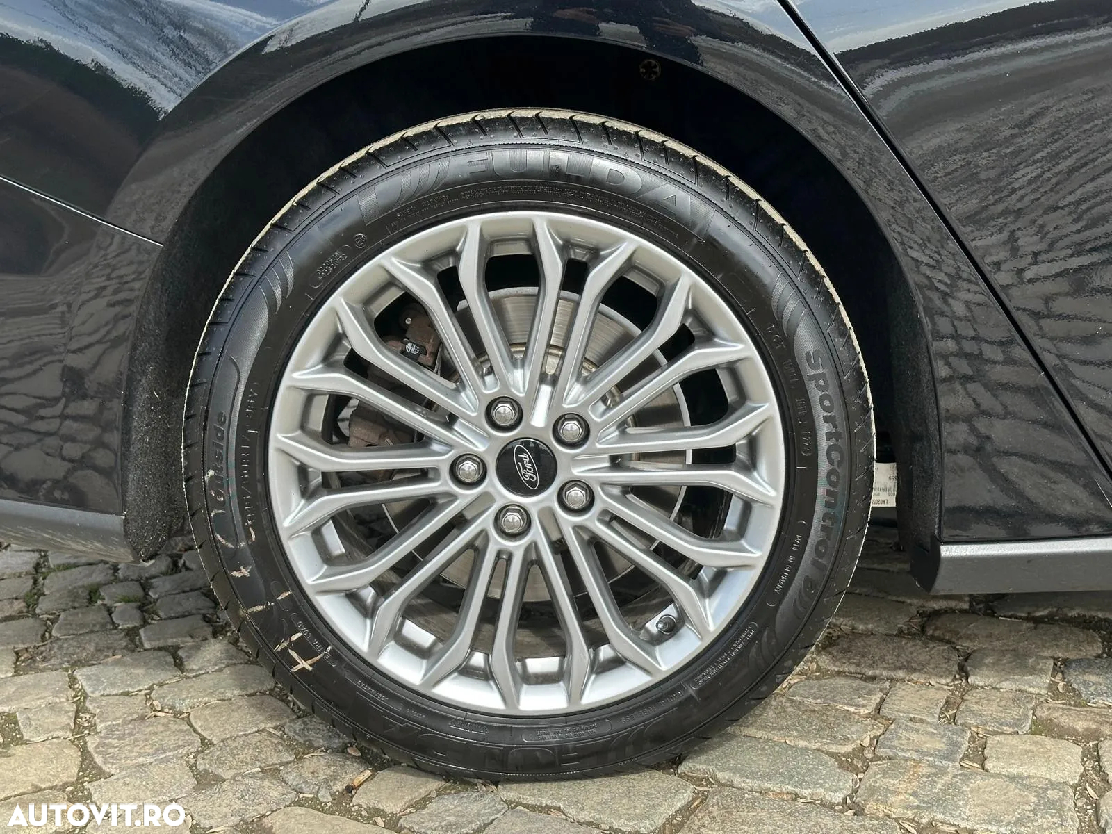 Ford Focus 2.0 EcoBlue Titanium Business - 11