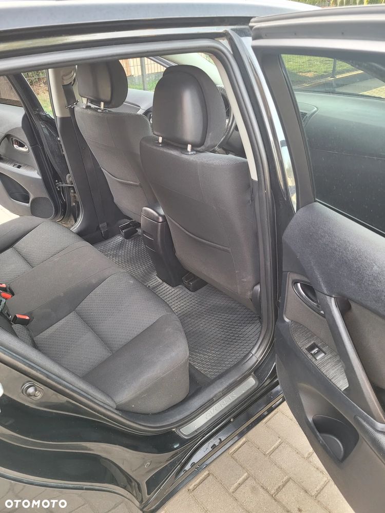 Toyota Avensis 2.0 Sol plus EU5 - 14
