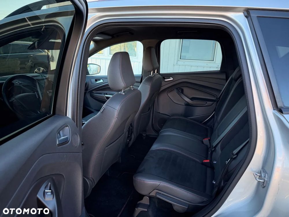 Ford Kuga 2.0 TDCi 4x4 ST-Line - 19