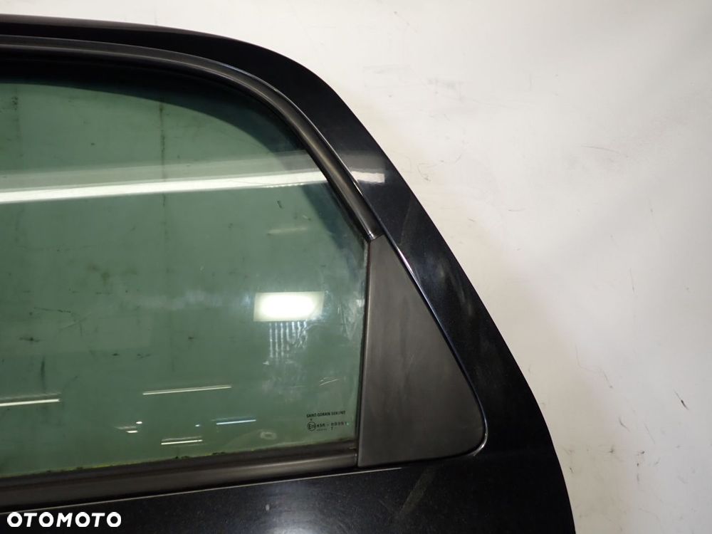 DRZWI LEWY TYŁ ZCE SUZUKI SX4 1.6 - 4
