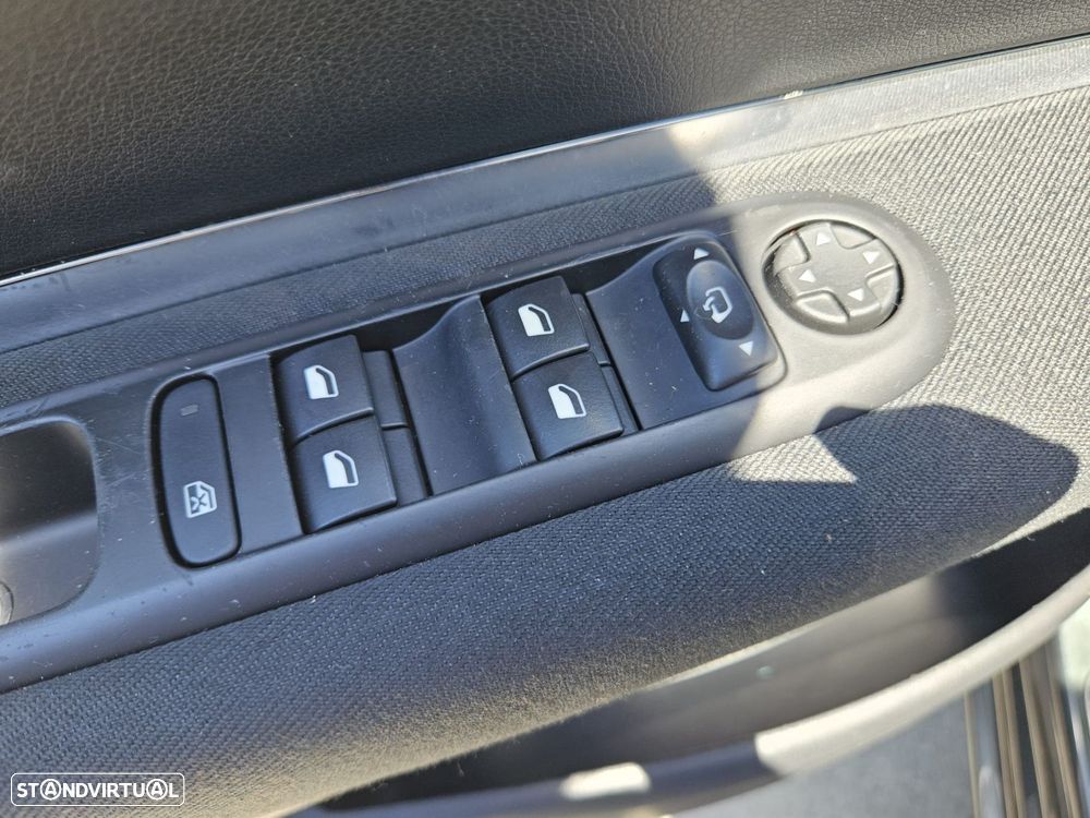 Peugeot 5008 1.6 BlueHDi Style - 41
