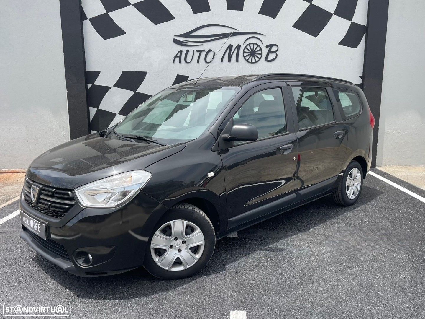 Dacia Lodgy 1.5 Blue dCi Stepway 7L - 1