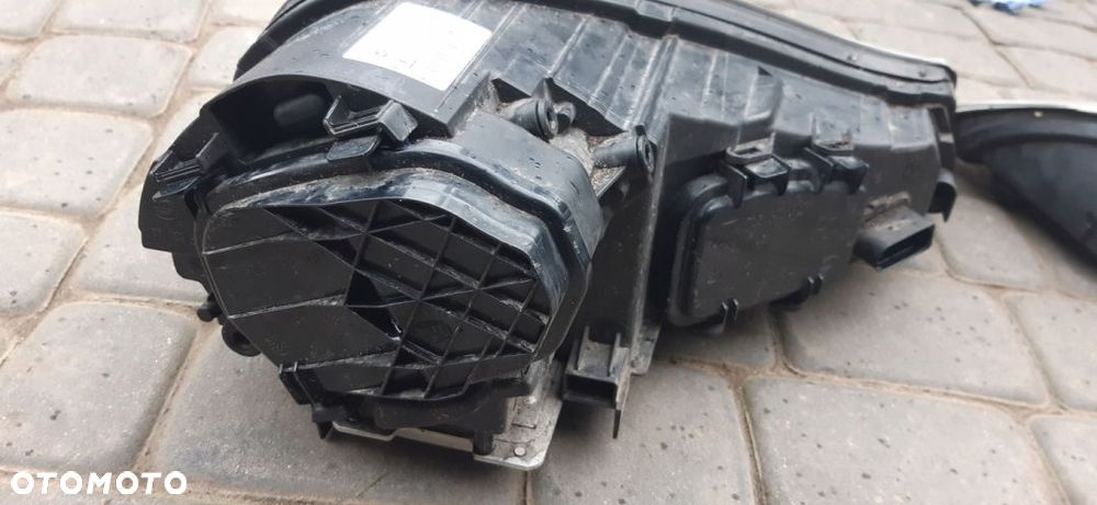 Porsche Cayenne Lift Lampa Przednia - 5
