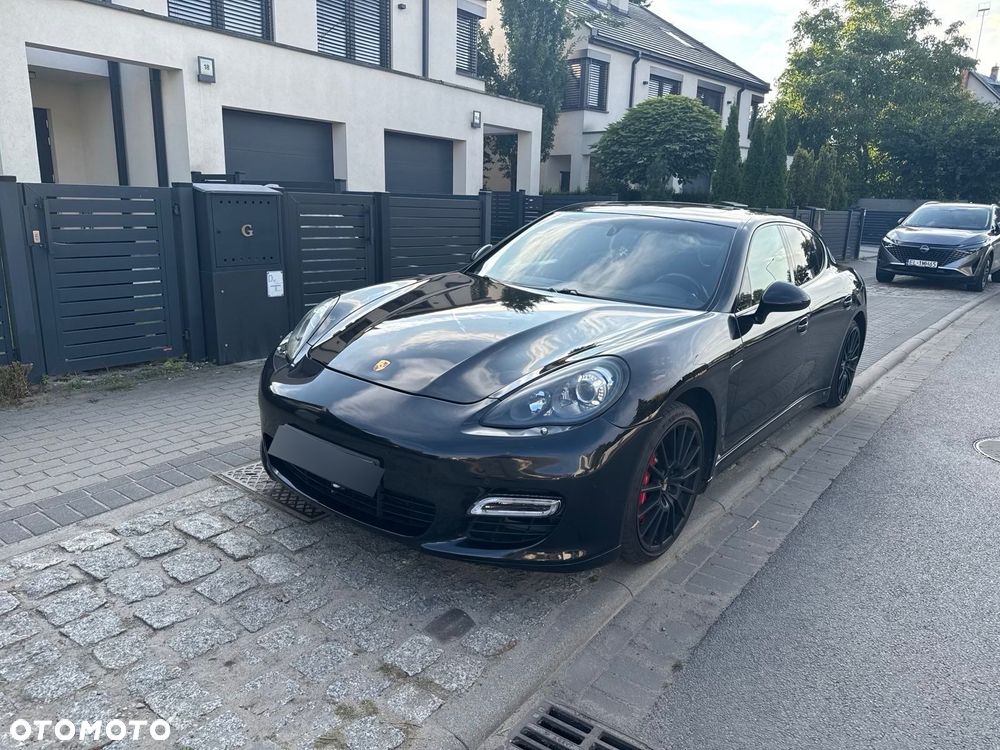 Porsche Panamera GTS - 1