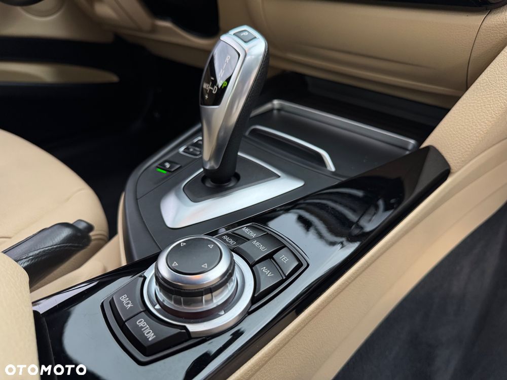 BMW 3GT 318d Luxury Line - 7