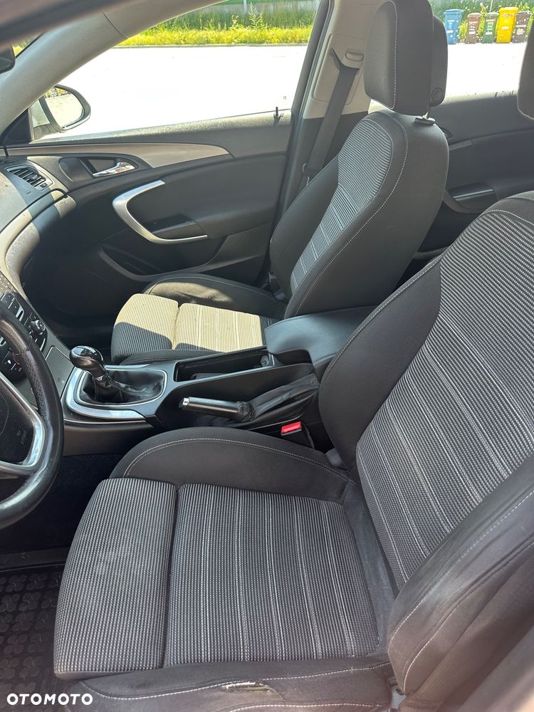 Opel Insignia 2.0 CDTI - 12