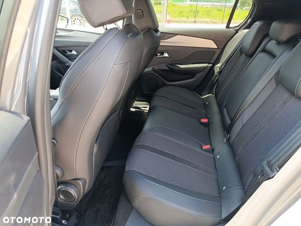 Peugeot 308 - 9