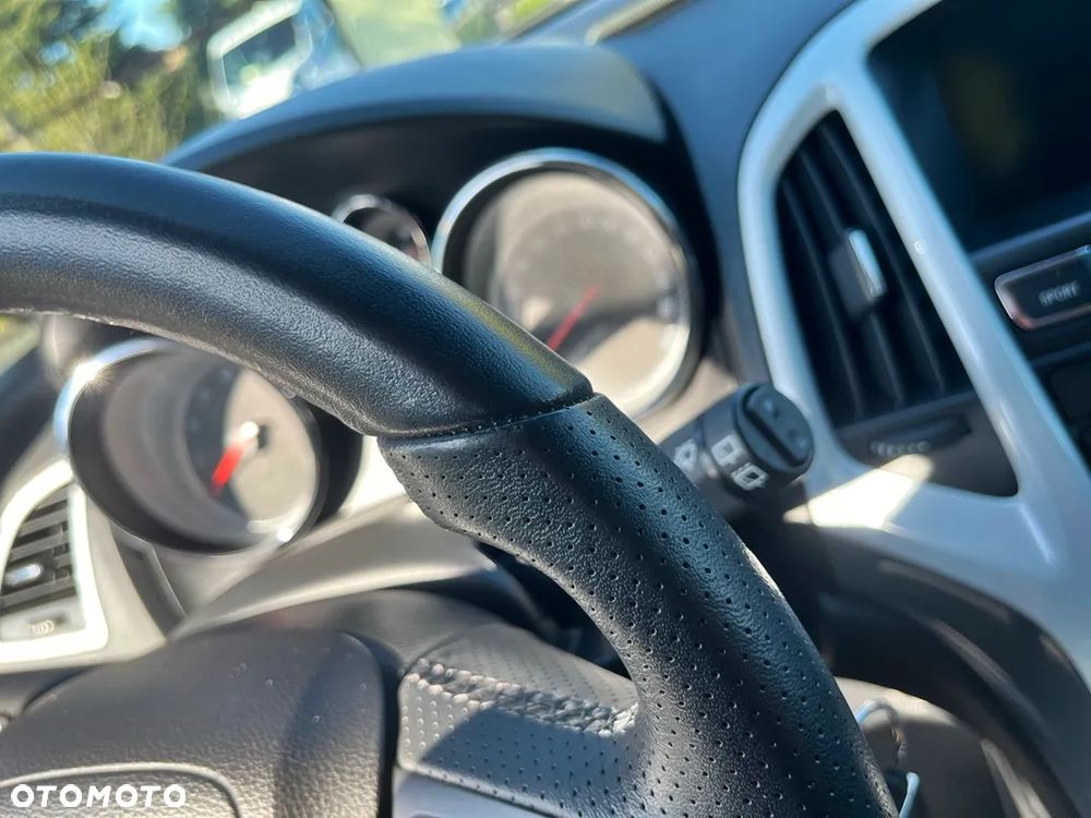 Opel Astra 1.6 Turbo Innovation - 27