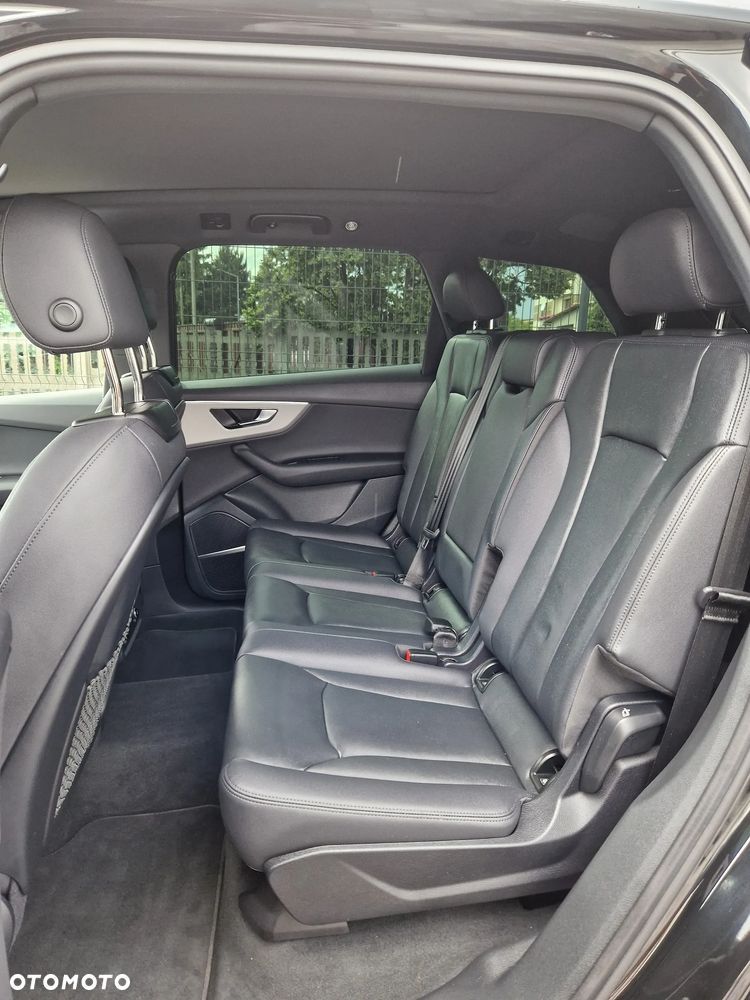 Audi Q7 - 8