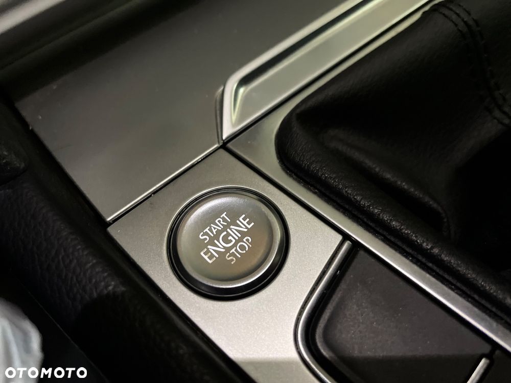 Volkswagen Passat 2.0 TDI (BlueMotion Technology) Comfortline - 19