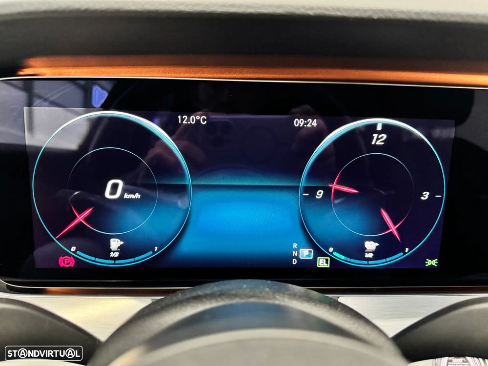 Mercedes-Benz E 300 de AMG Line 4Matic - 34