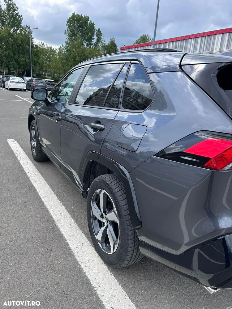 Toyota RAV4 - 11