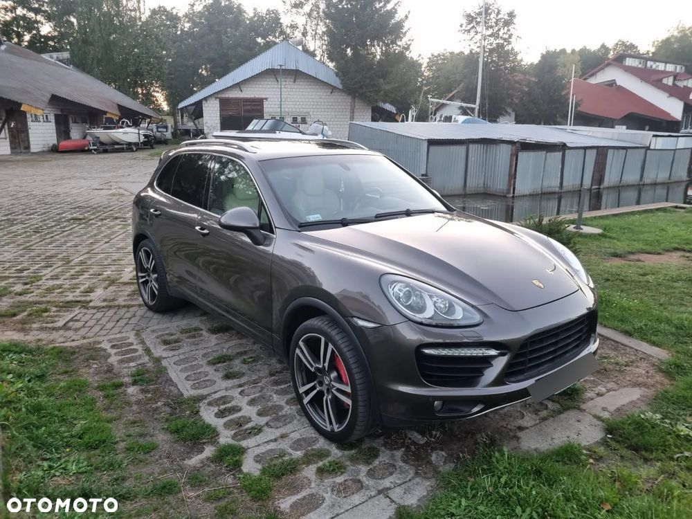 Porsche Cayenne - 2