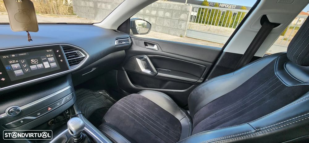 Peugeot 308 SW 1.6 BlueHDi Allure J17 - 17