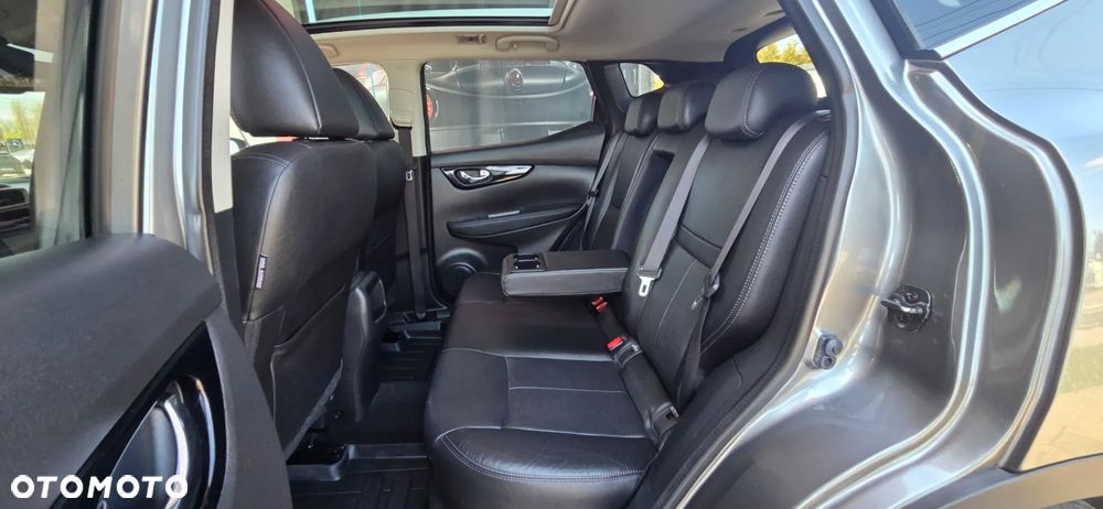 Nissan Qashqai 1.6 DCi ALL-MODE 4x4i TEKNA+ - 33