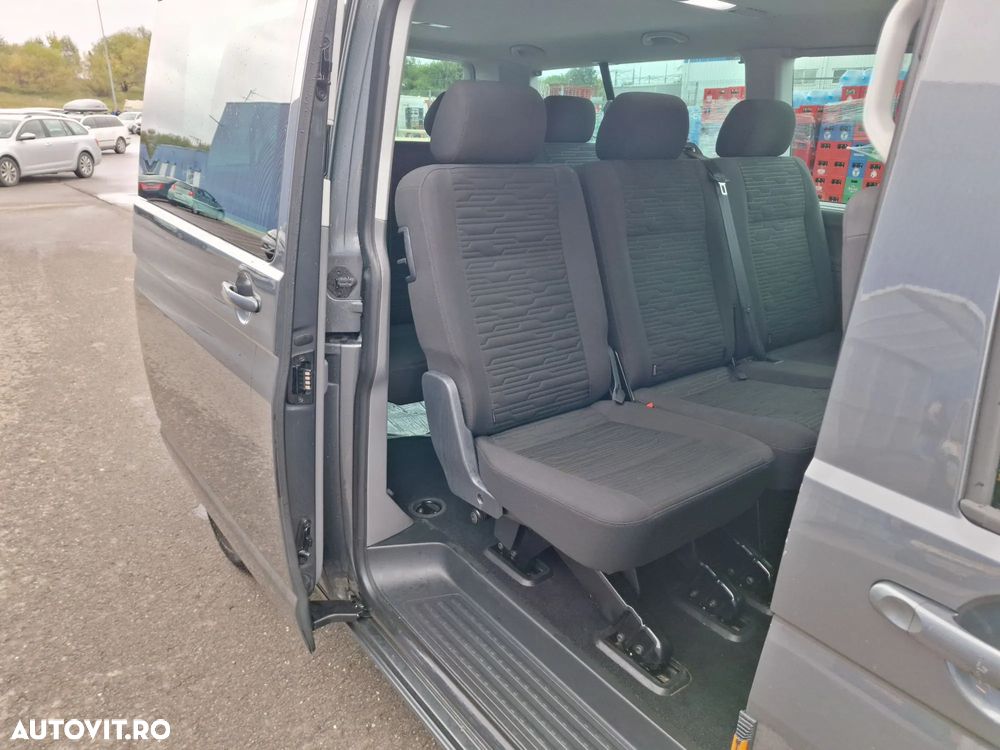 Volkswagen Caravelle - 11