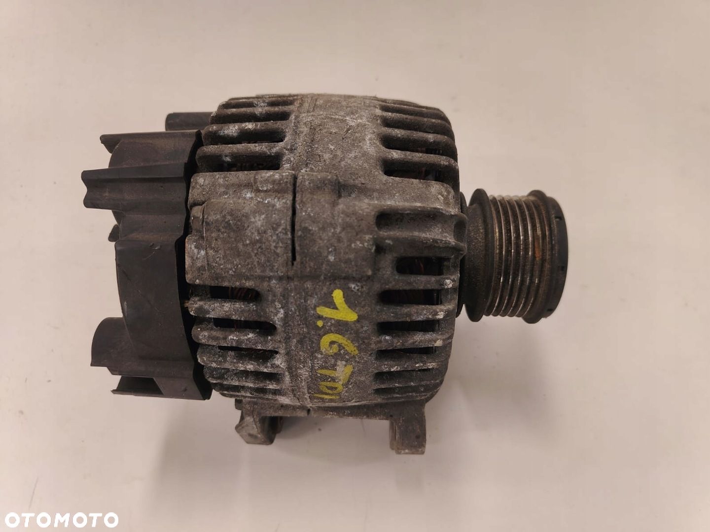 Volkswagen 1.6 tdi 06F903023E 110a ALTERNATOR - 1