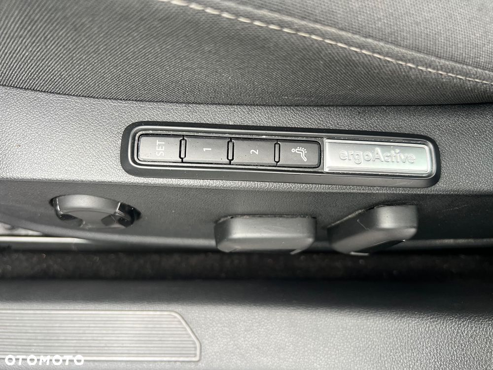 Volkswagen Golf VIII 1.4 TSI Plug-In Hybrid Style DSG - 10