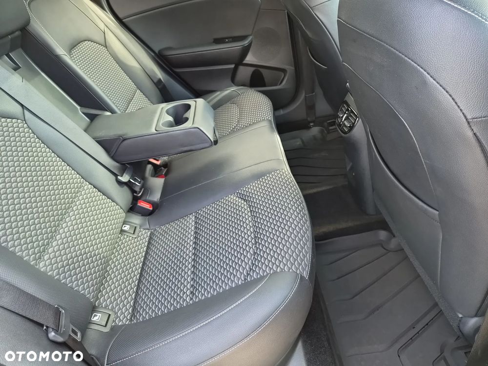 Kia XCeed 1.5 T-GDI Business Line DCT - 28