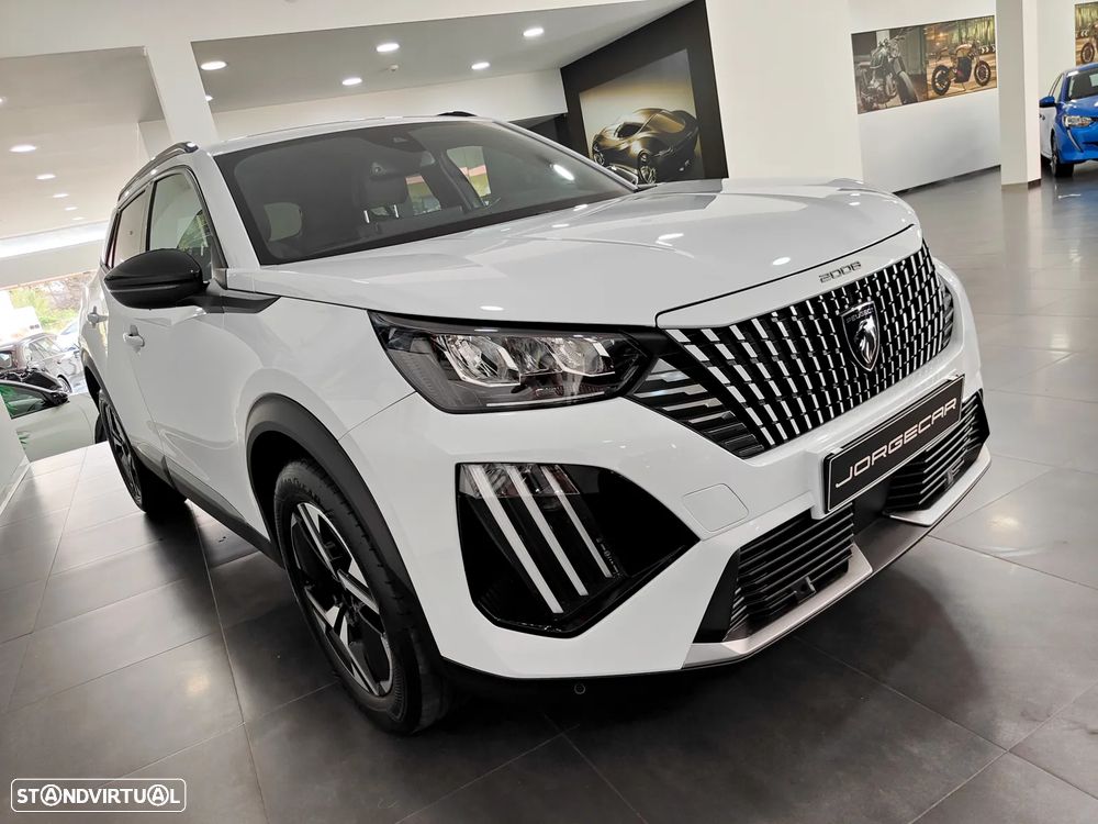 Peugeot 2008 1.2 PureTech Allure - 12