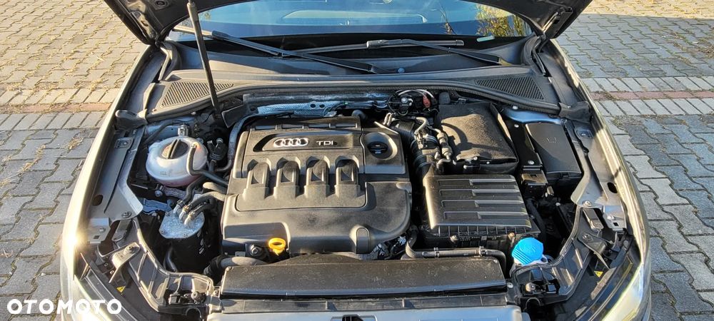 Audi A3 Sportback 2.0 TDI Ambiente - 10