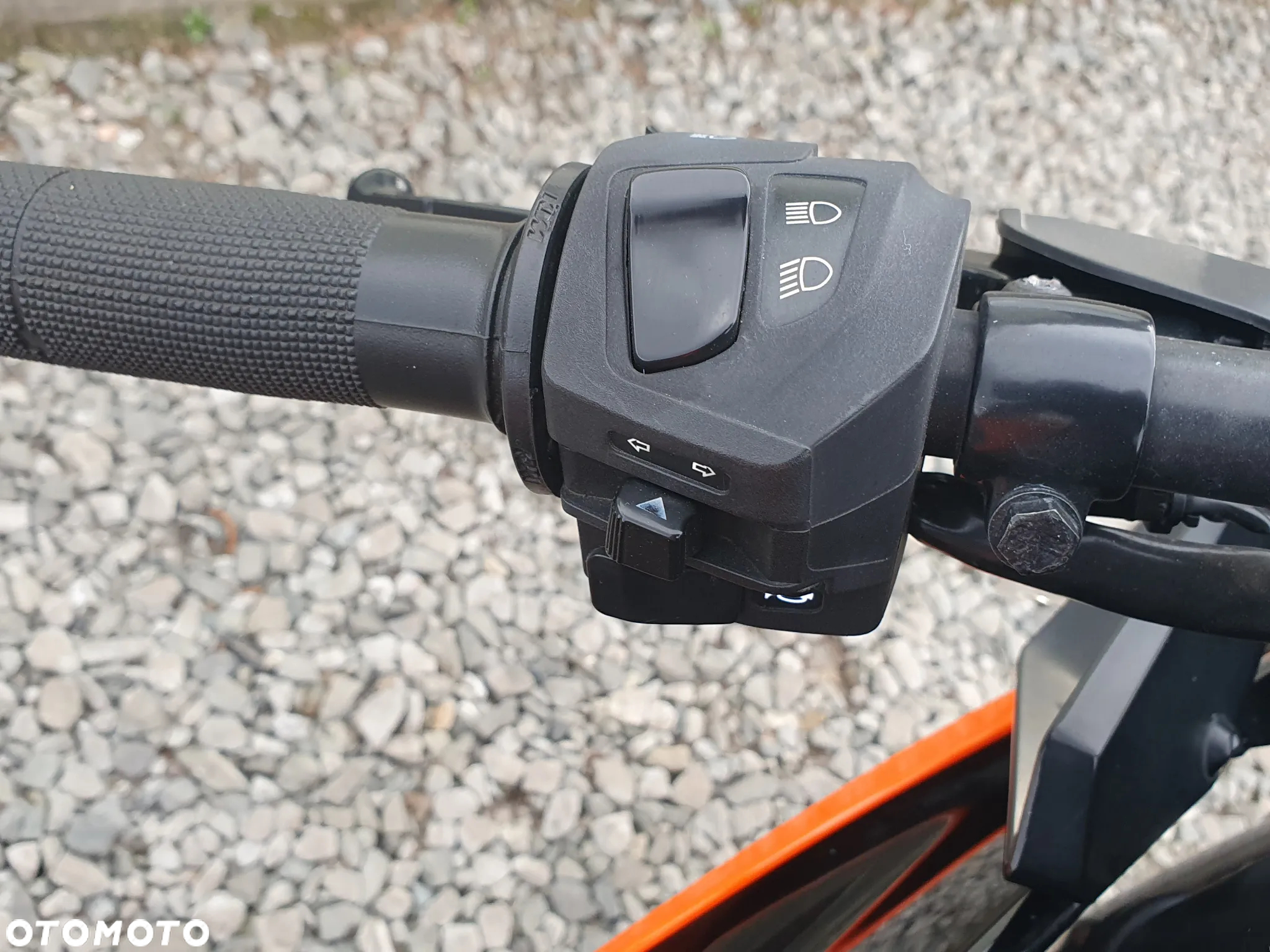 KTM RC 125 - 28
