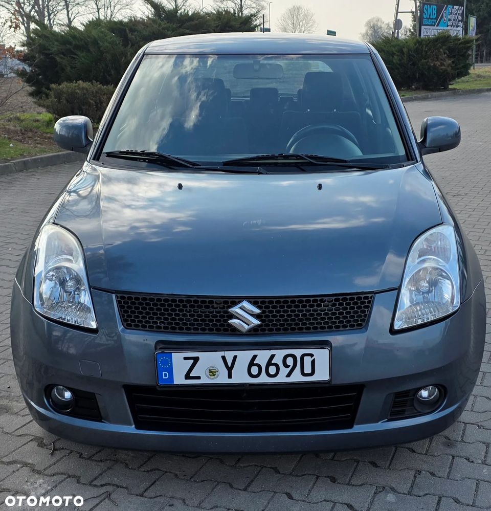Suzuki Swift - 3
