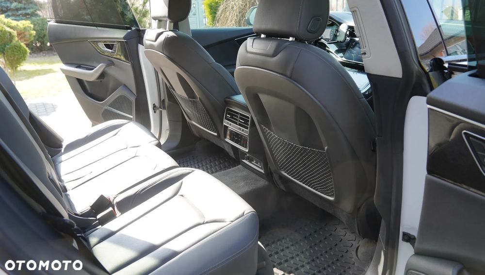 Audi Q8 55 TFSI quattro tiptronic - 27