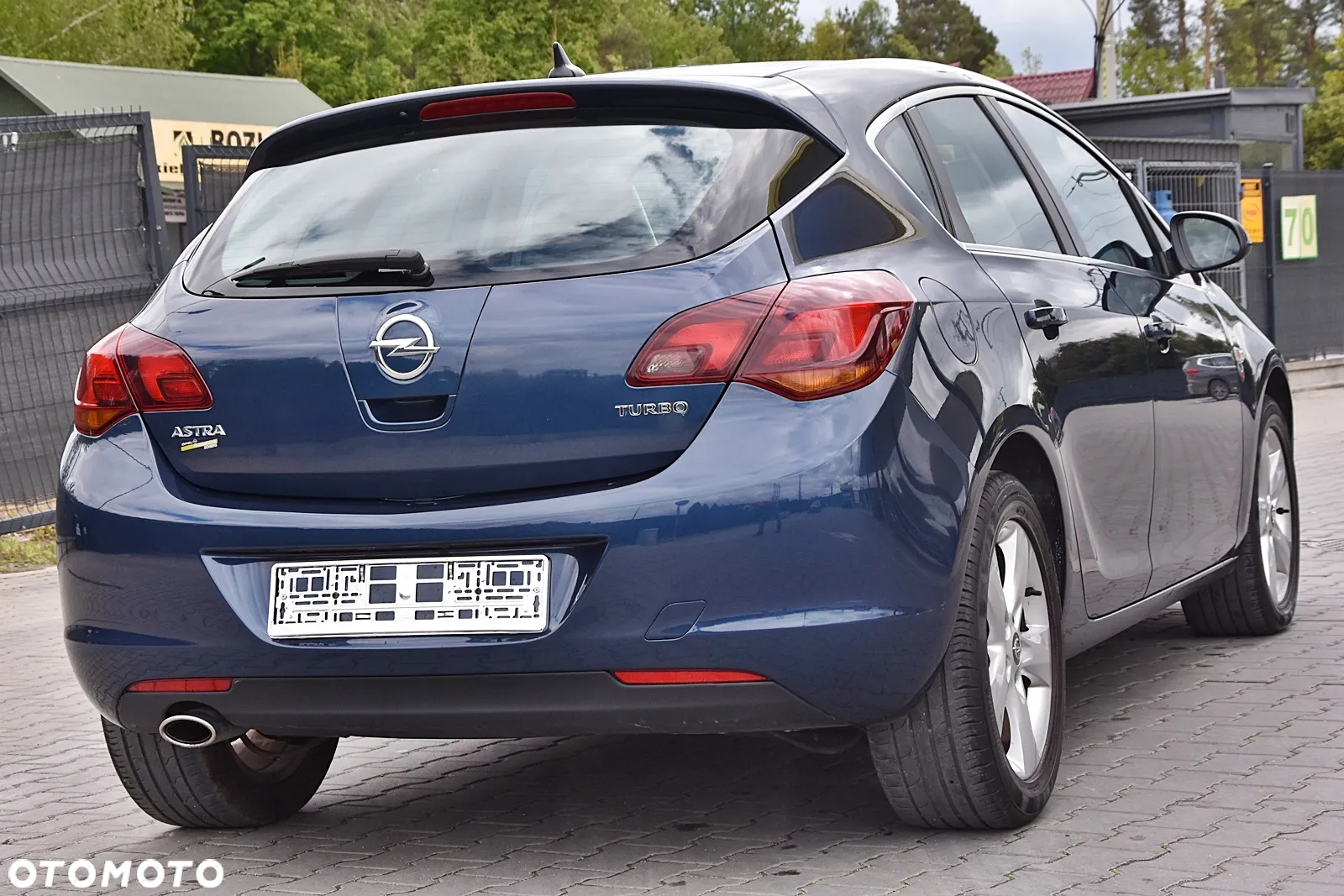 Opel Astra 1.6 Turbo Cosmo - 5