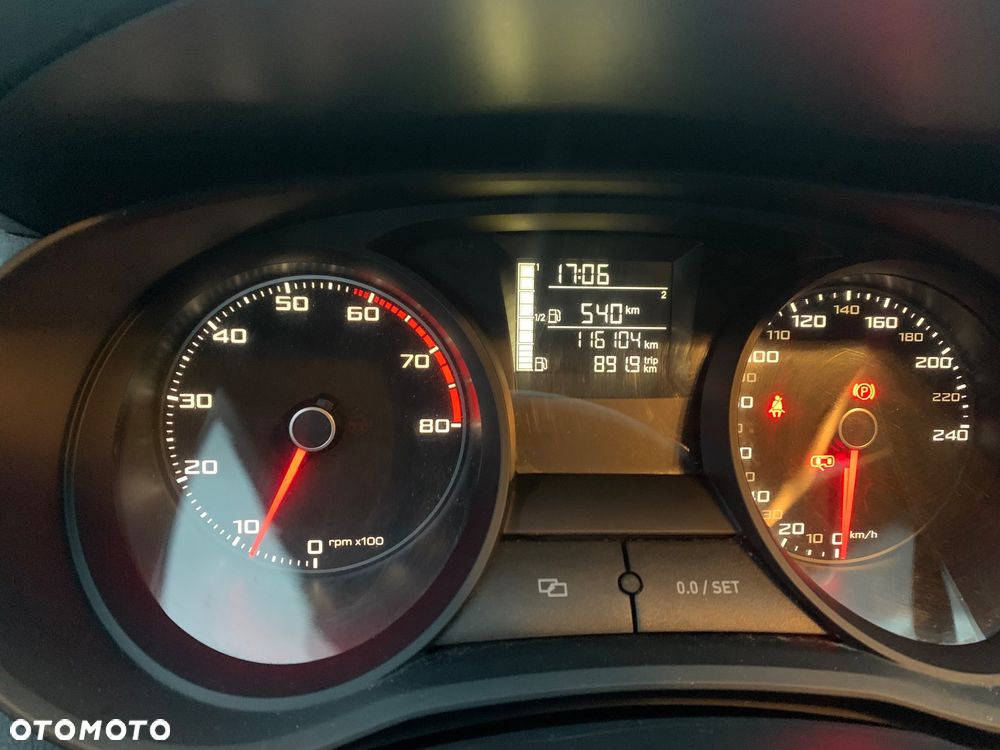 Seat Ibiza 1.4 16V Easy Life - 10