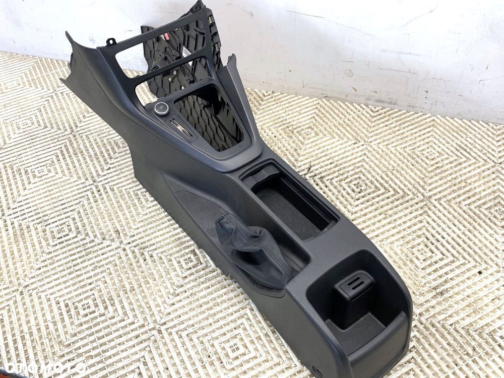 TUNEL ŚRODKOWY  FORD FOCUS III 2010 - 2022 1.6 Ti 77 kW [105 KM] benzyna 2010 - 2018 F1EBA045A06AJ - 2