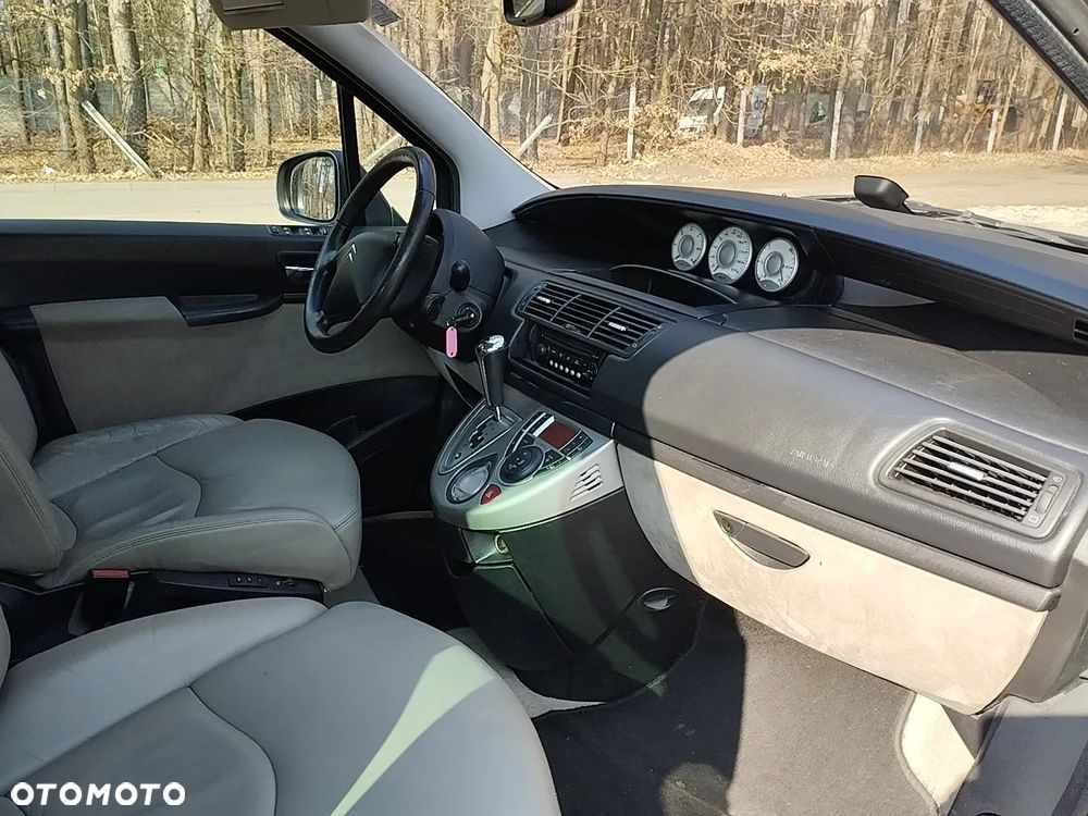 Citroën C8 HDi 165 Exclusive - 10