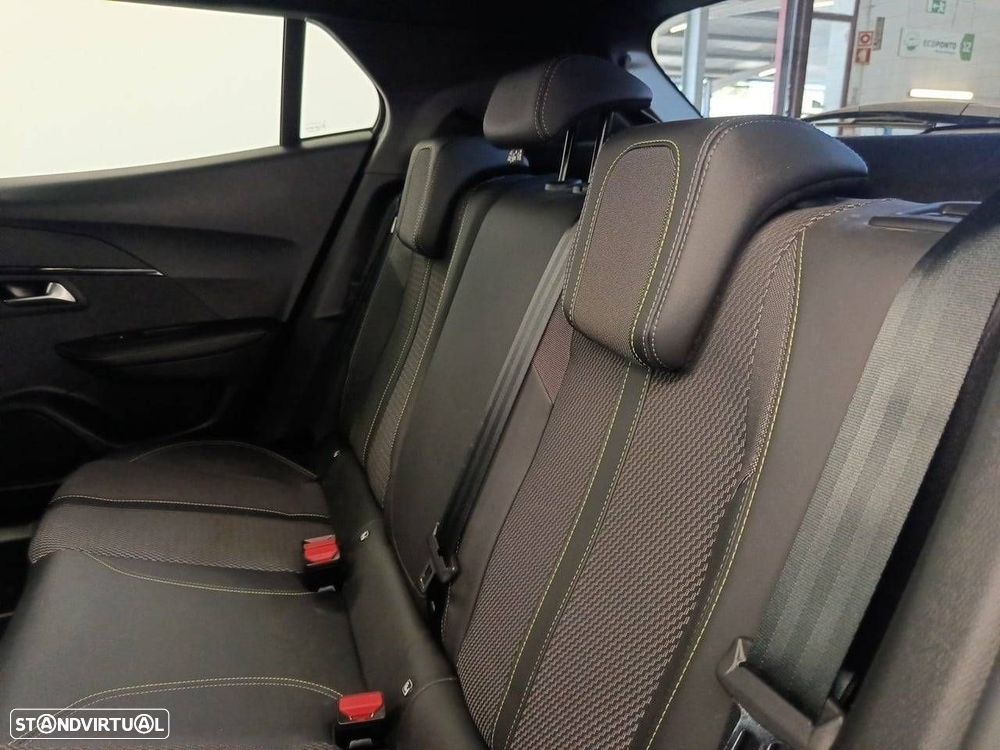 Peugeot 2008 1.2 Hybrid GT e-DCS6 - 10