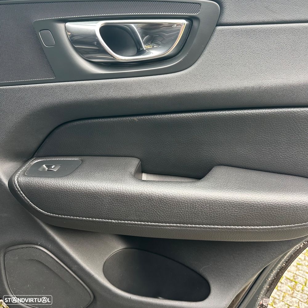 Volvo XC 60 2.0 D4 Inscription AWD Geartronic - 41