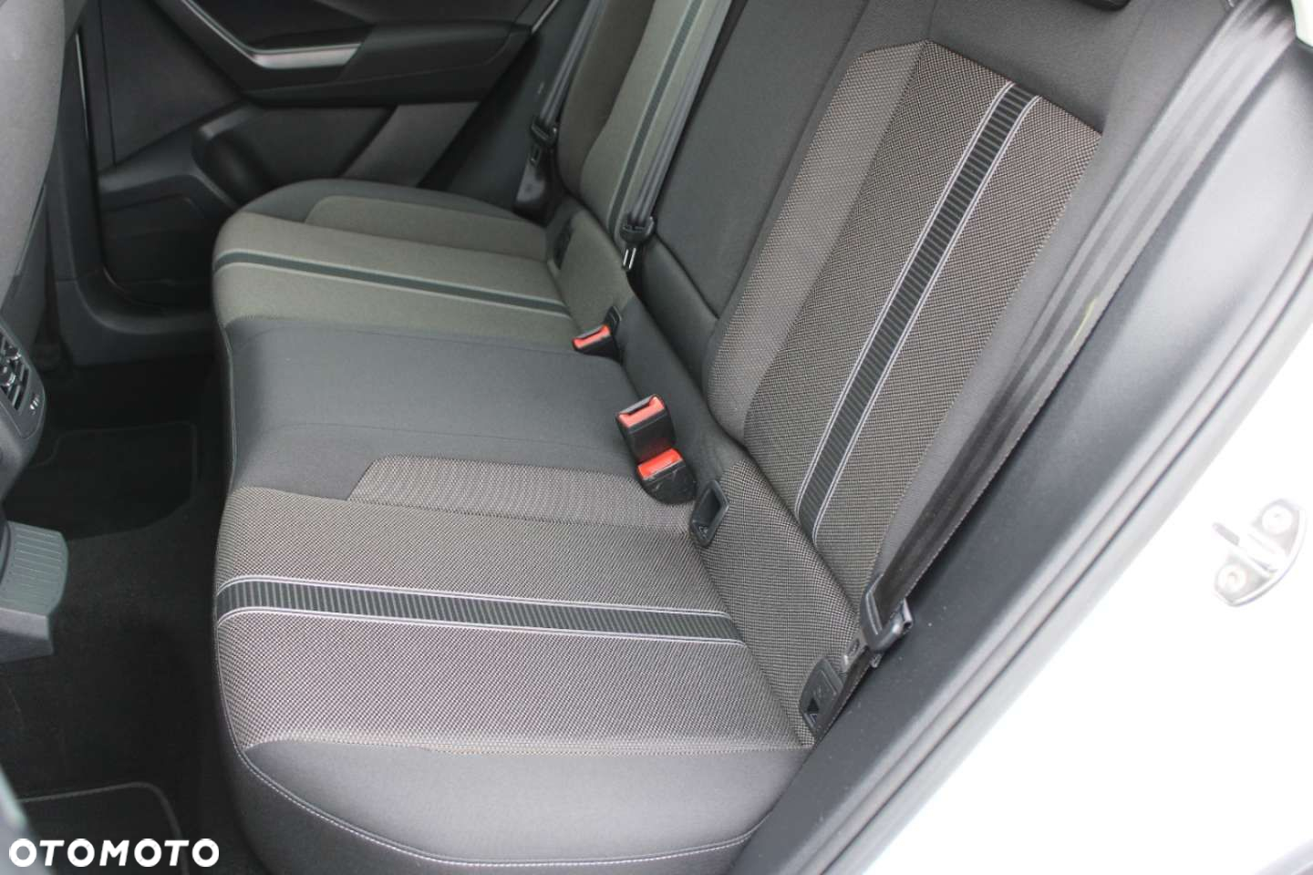 Volkswagen T-Roc - 25