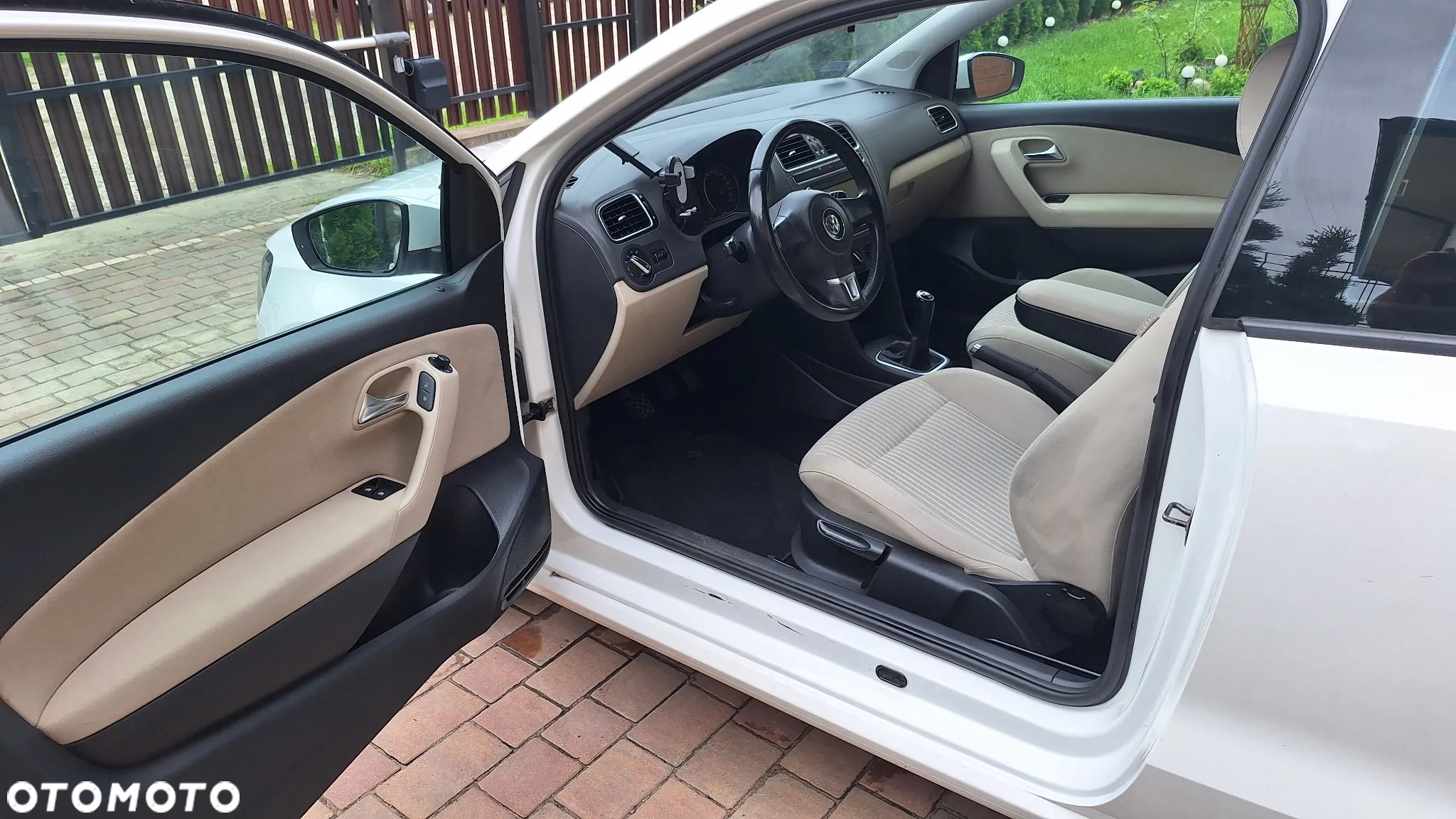 Volkswagen Polo 1.2 TSI Comfortline - 5