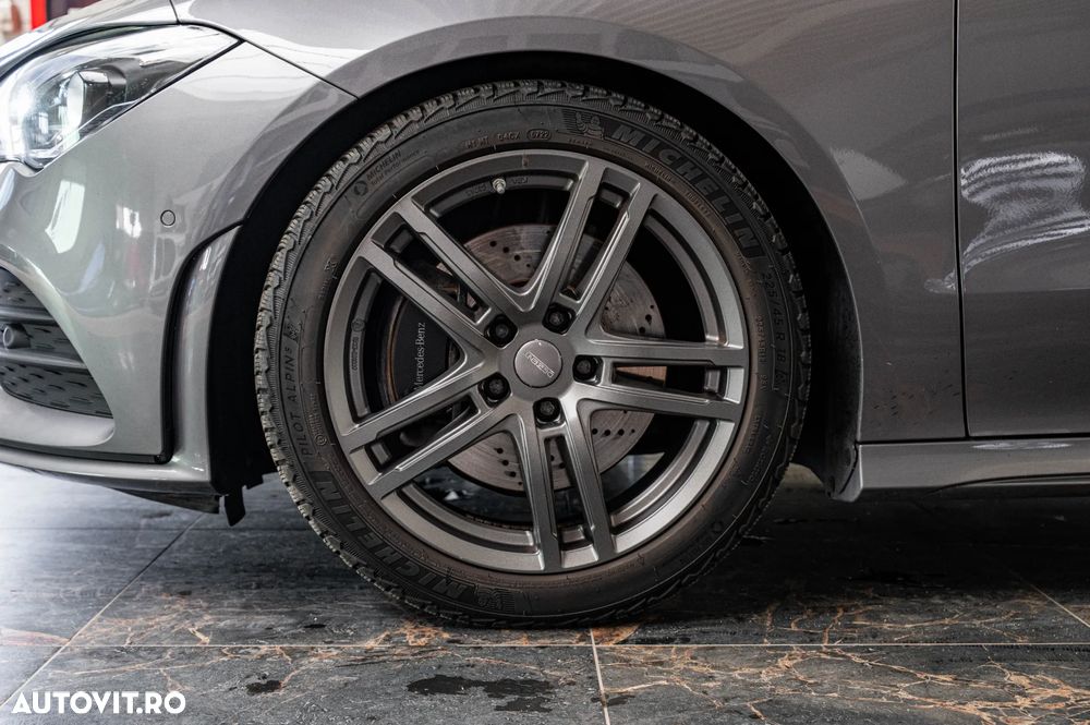 Mercedes-Benz CLA 200 7G-DCT AMG Line - 12