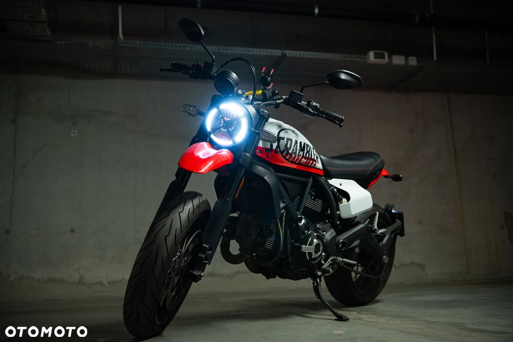 Ducati Scrambler - 15