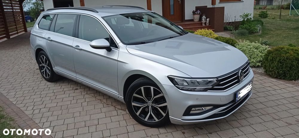 Volkswagen Passat 2.0 TDI SCR DSG Business - 8
