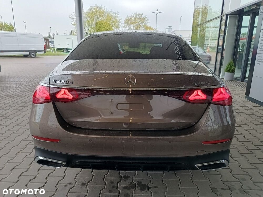 Mercedes-Benz Klasa E - 7