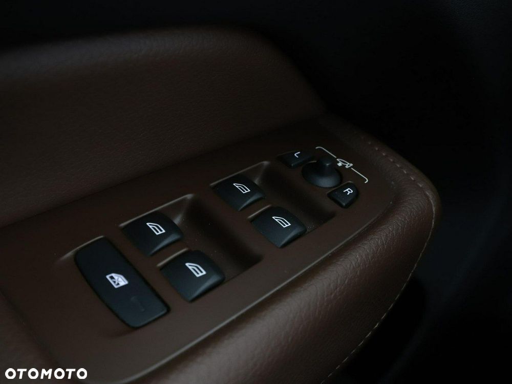 Volvo XC 60 T6 AWD Recharge Geartronic Inscription - 37