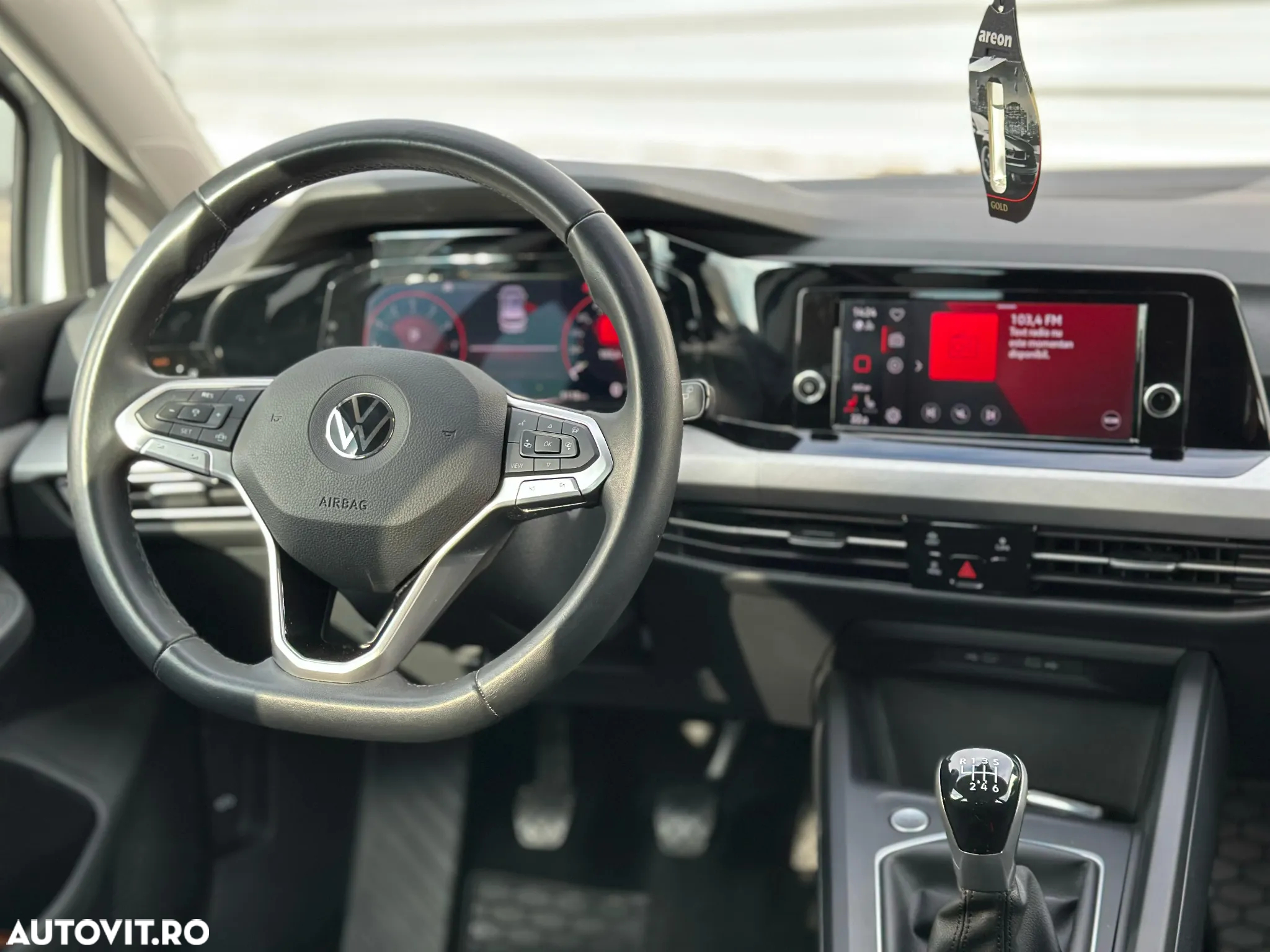Volkswagen Golf 1.0 TSI Life - 10
