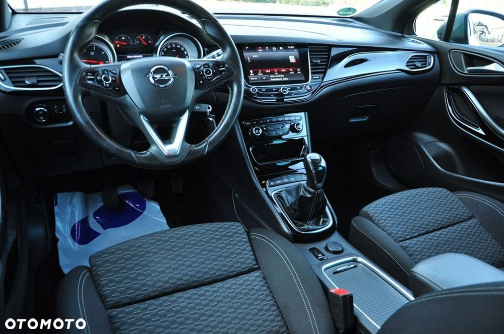 Opel Astra - 36