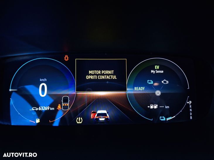 Renault Megane E-TECH 160 BUSINESS EDITION - 11