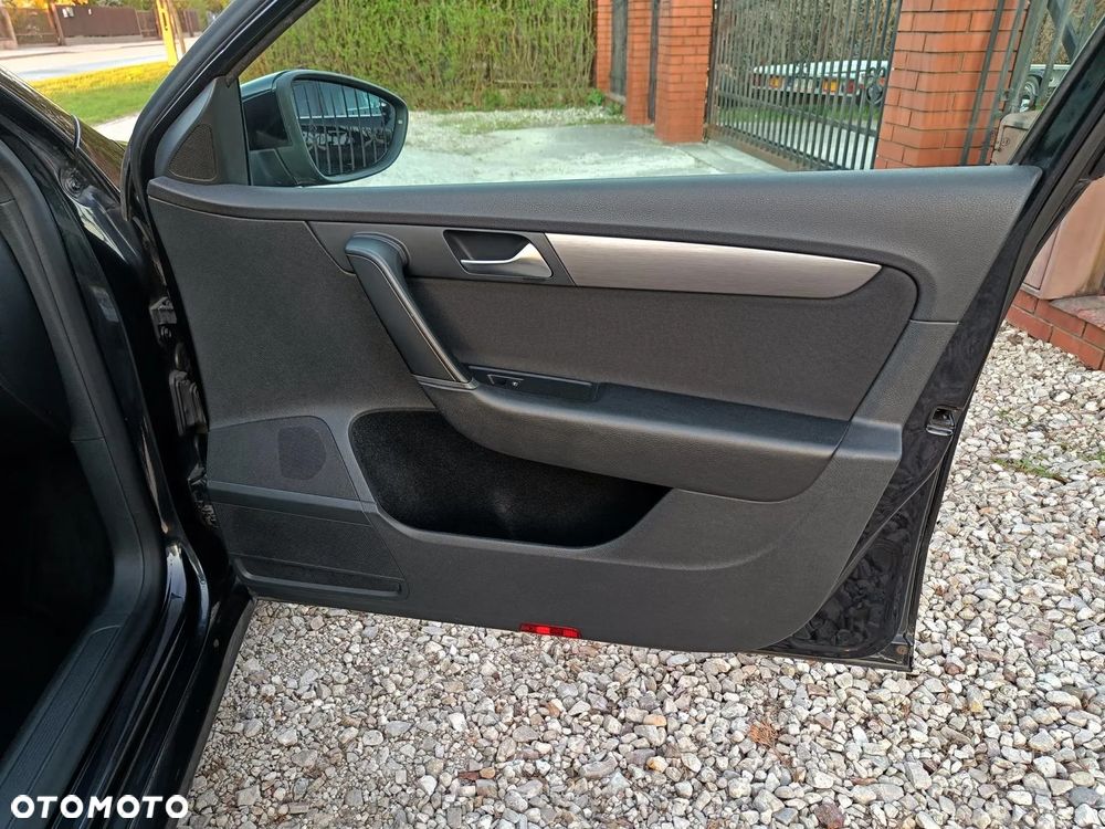 Volkswagen Passat 2.0 TDI DSG BlueMotion Technology Exclusive - 20