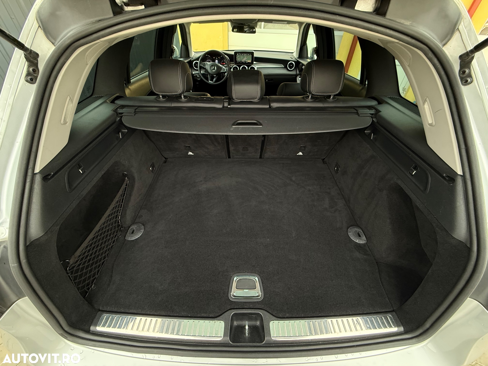 Mercedes-Benz GLC 250 d 4MATIC - 24
