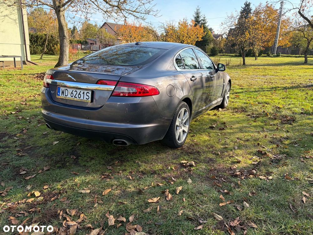 Jaguar XF 4.2 V8 Premium Luxury - 5