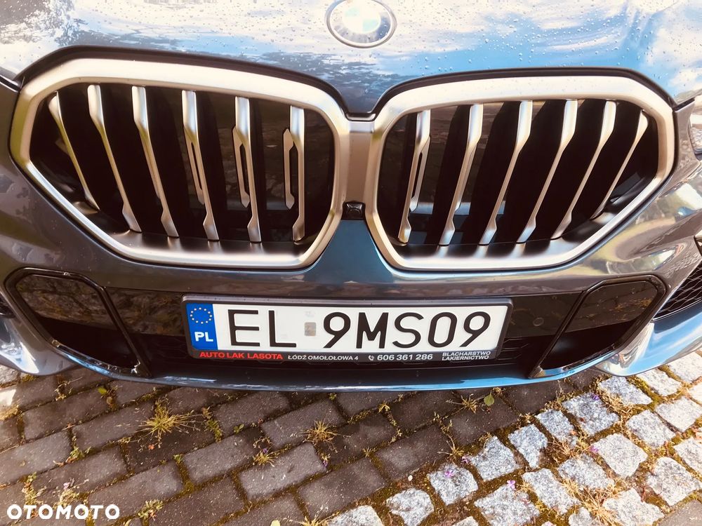 BMW X6 M50i - 11