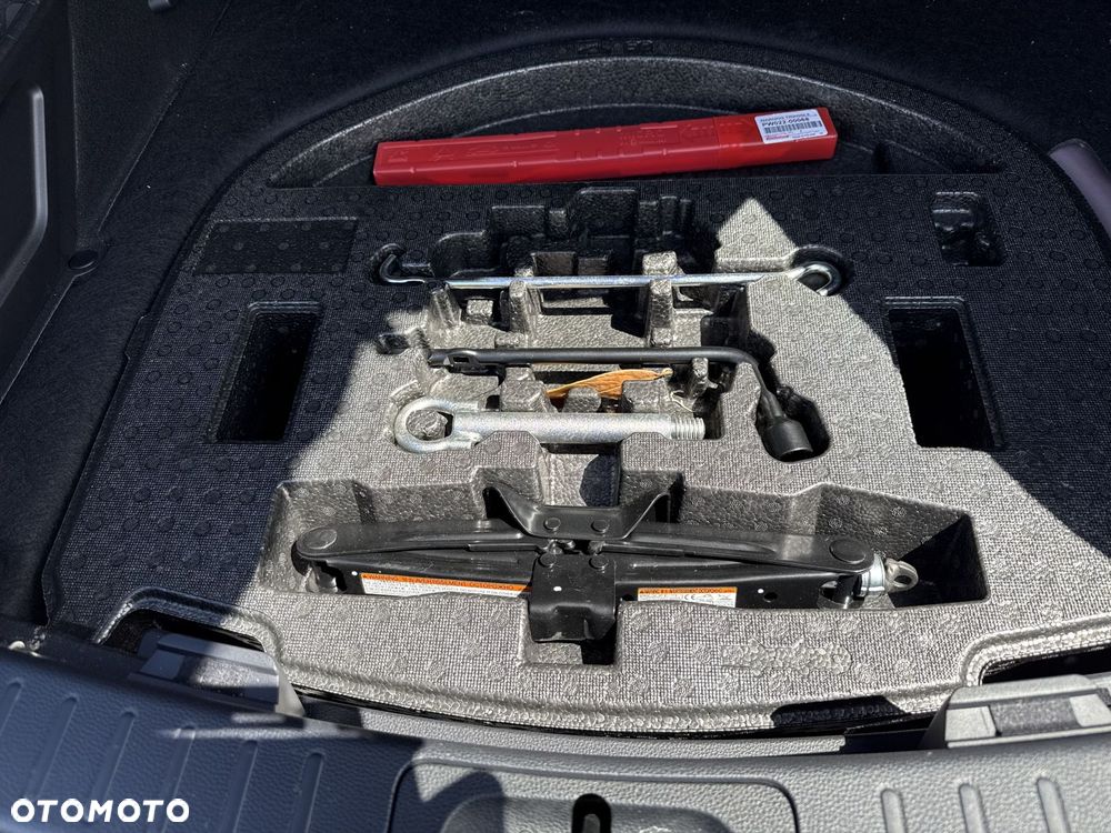 Toyota Corolla - 30